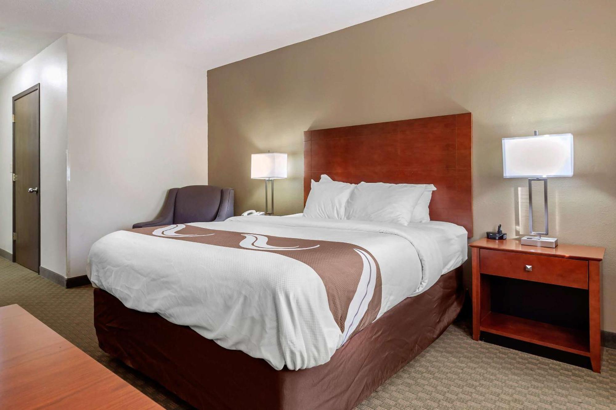 Quality Inn Hays I-70 Exterior foto